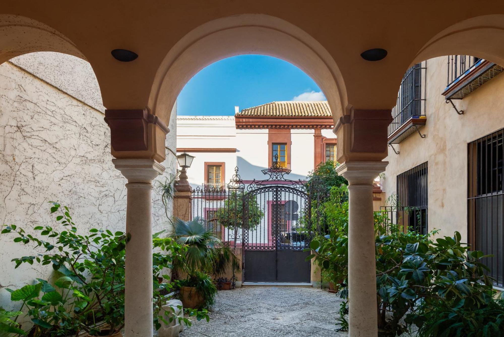 Misterhost Conde De Torrejon Apartment Seville Ngoại thất bức ảnh